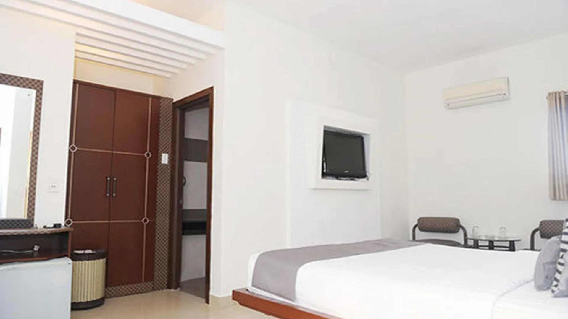 Thuy Sakura Hotel & Serviced Apartment Ho Chi Minh City